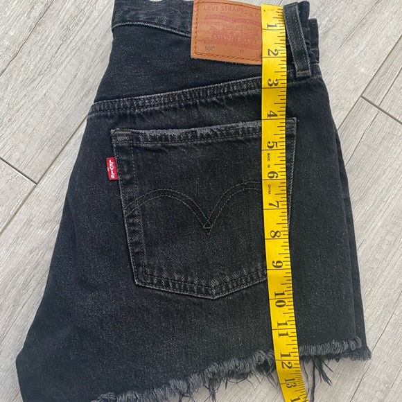 Levis Premium Black Denim Shorts - Picture 5 of 10